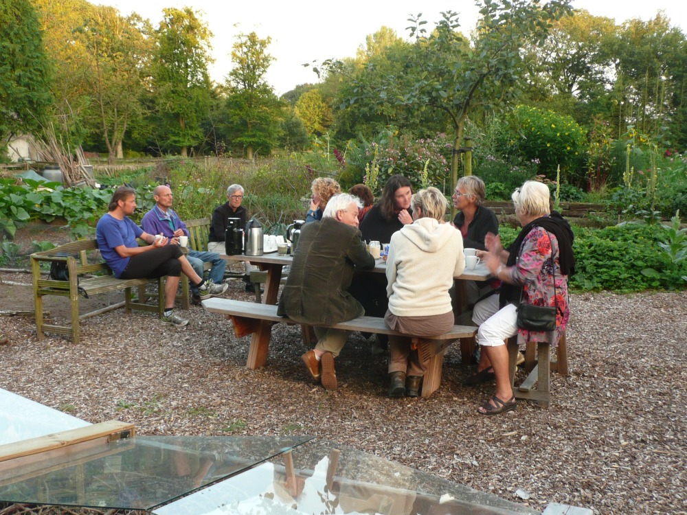 Tuinvrienden ondersteunen de Naturentuin