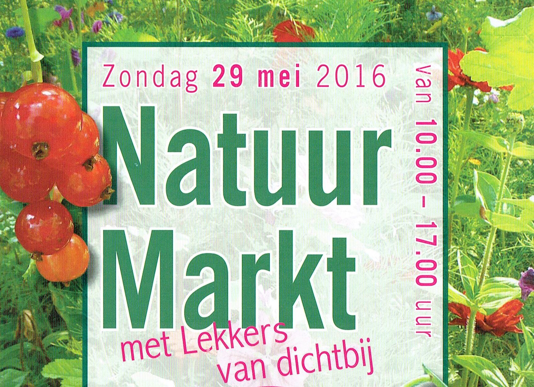 Natuurmarkt bij de draaibrug aan de Piushaven